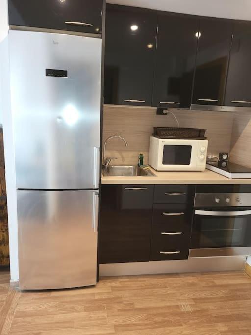 רוזס Superbe Apartement En Residence Avec Piscine מראה חיצוני תמונה